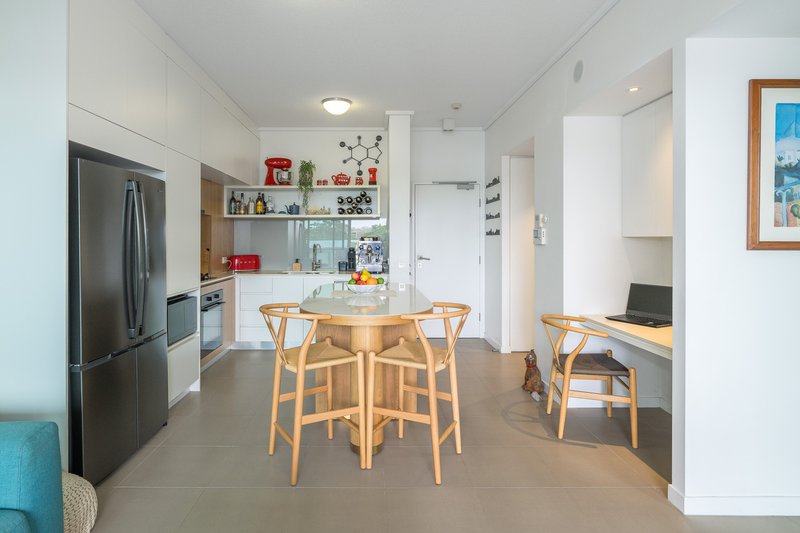 Photo - 3310/126 Parkside Circuit, Hamilton QLD 4007 - Image 7