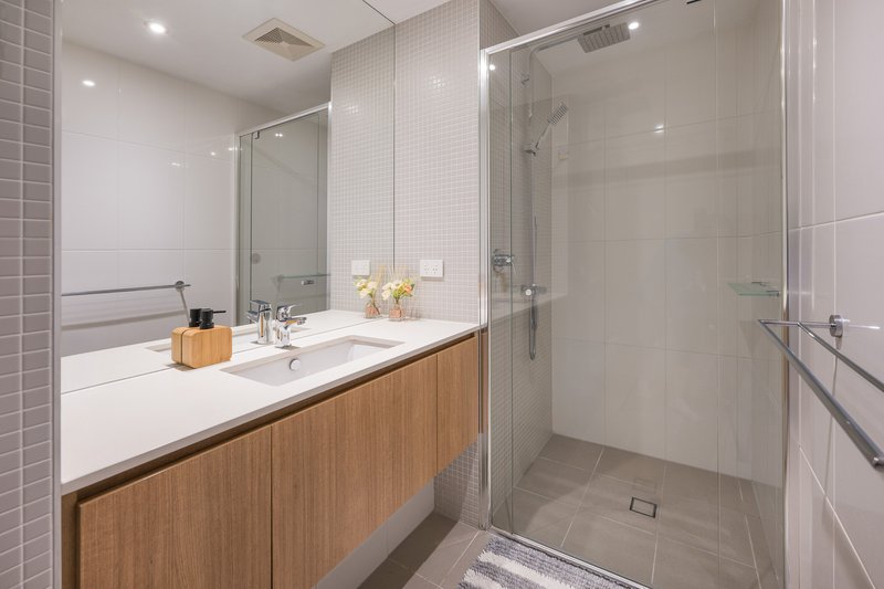 Photo - 3310/126 Parkside Circuit, Hamilton QLD 4007 - Image 10