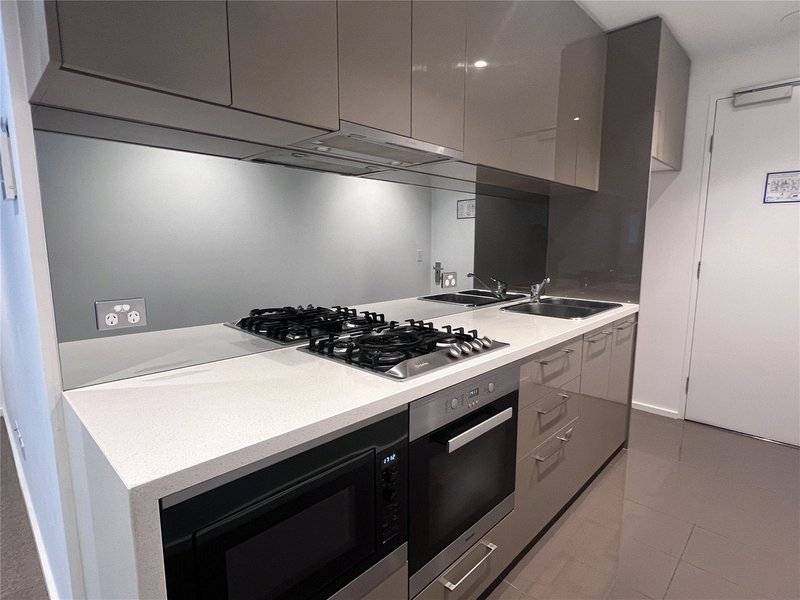 Photo - 3312/601 Little Lonsdale Street, Melbourne VIC 3000 - Image 2