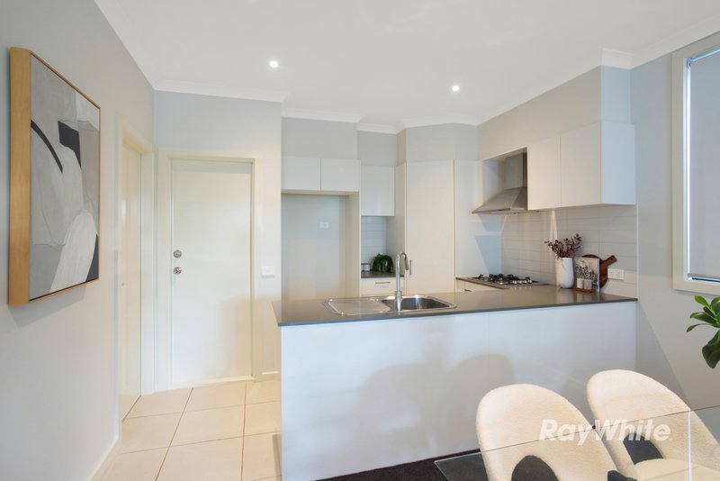 Photo - 33/163 Carinish Road, Clayton VIC 3168 - Image 3