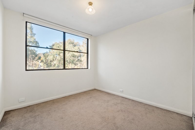 Photo - 33/17 Eldridge Crescent, Garran ACT 2605 - Image 7