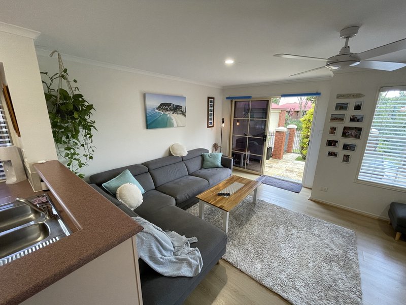 Photo - 33/18 Tallebudgera Creek Road, Burleigh Heads QLD 4220 - Image 10