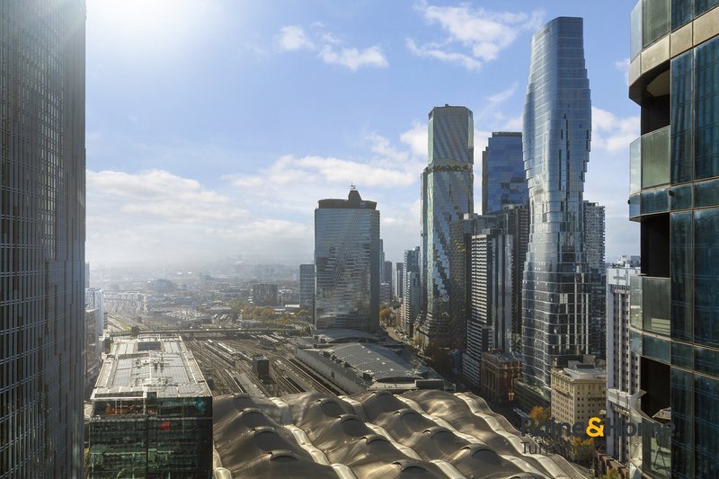 Photo - 3318/628 Flinders Street, Docklands VIC 3008 - Image 8