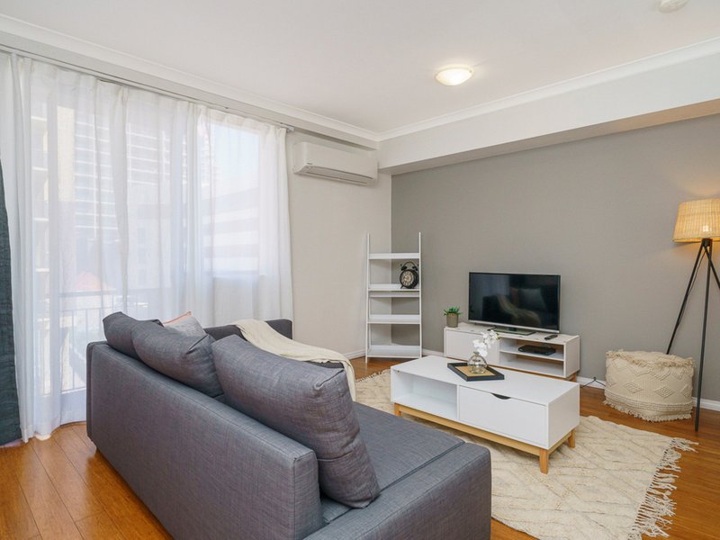 Photo - 33/190 Hay Street, East Perth WA 6004 - Image 2