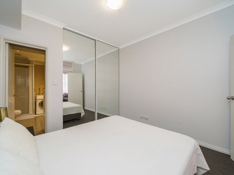 Photo - 33/190 Hay Street, East Perth WA 6004 - Image 7