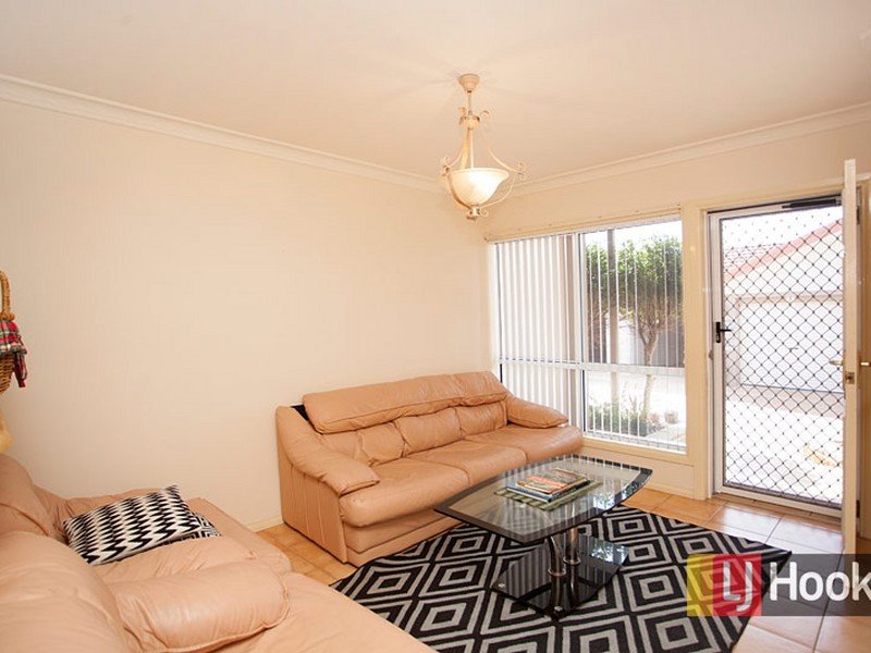 Photo - 3/32 Lewis Street, Old Bar NSW 2430 - Image 7