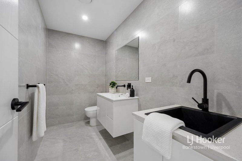 Photo - 3/32 Lucas Avenue, Moorebank NSW 2170 - Image 4