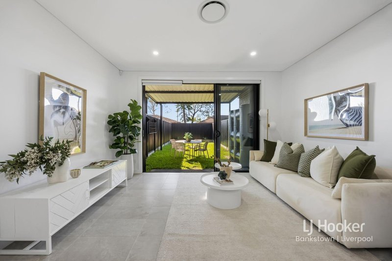 Photo - 3/32 Lucas Avenue, Moorebank NSW 2170 - Image 6