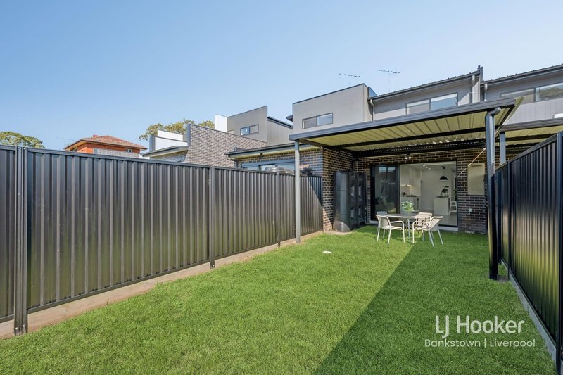 Photo - 3/32 Lucas Avenue, Moorebank NSW 2170 - Image 7