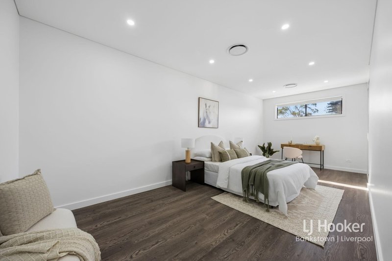 Photo - 3/32 Lucas Avenue, Moorebank NSW 2170 - Image 10