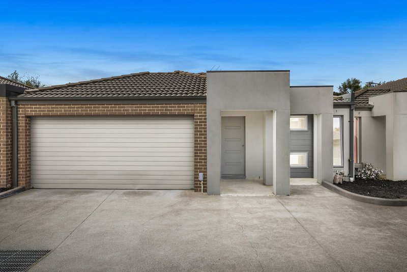 3/32 Parawong Parade, Wyndham Vale VIC 3024