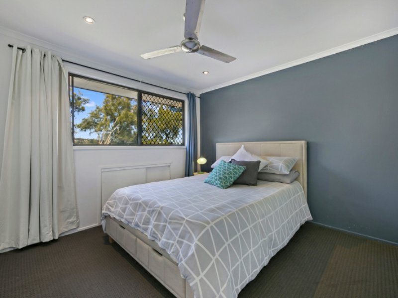 Photo - 3/32 Sunbird Street, Burleigh Waters QLD 4220 - Image 12