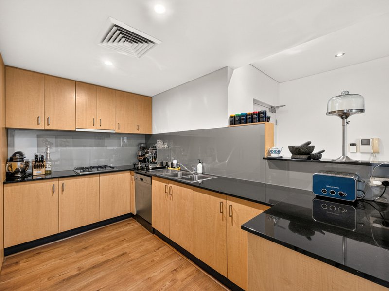 Photo - 3/32 Trafalgar Road, East Perth WA 6004 - Image 11