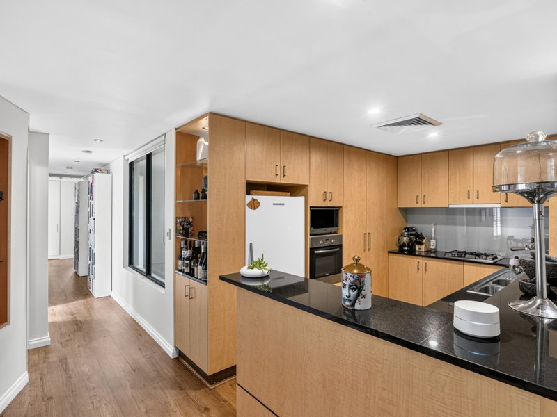 Photo - 3/32 Trafalgar Road, East Perth WA 6004 - Image 15