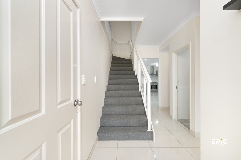 Photo - 3/320 Acton Avenue, Kewdale WA 6105 - Image 4