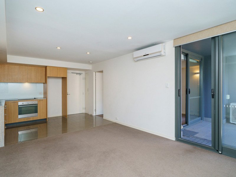 Photo - 33/208 Adelaide Terrace, East Perth WA 6004 - Image 4