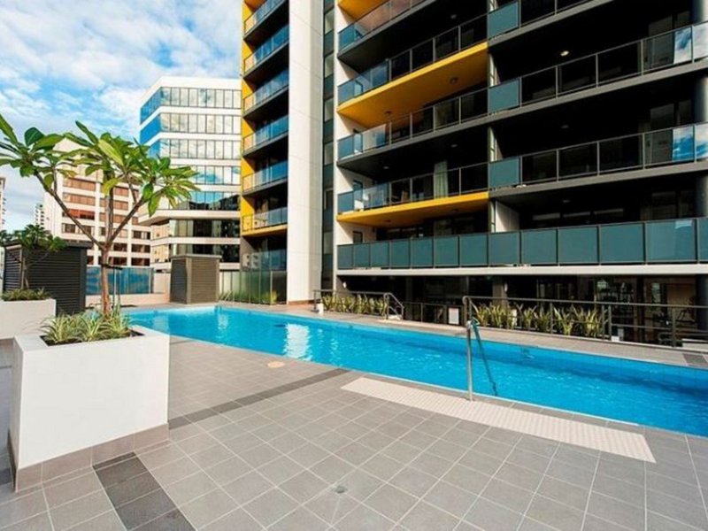 Photo - 33/208 Adelaide Terrace, East Perth WA 6004 - Image 17