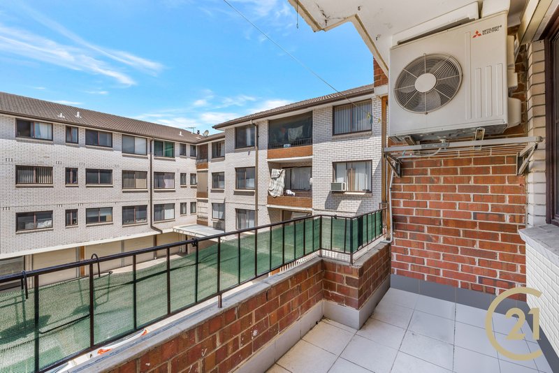 Photo - 33/22-24 Remembrance Avenue, Warwick Farm NSW 2170 - Image 7