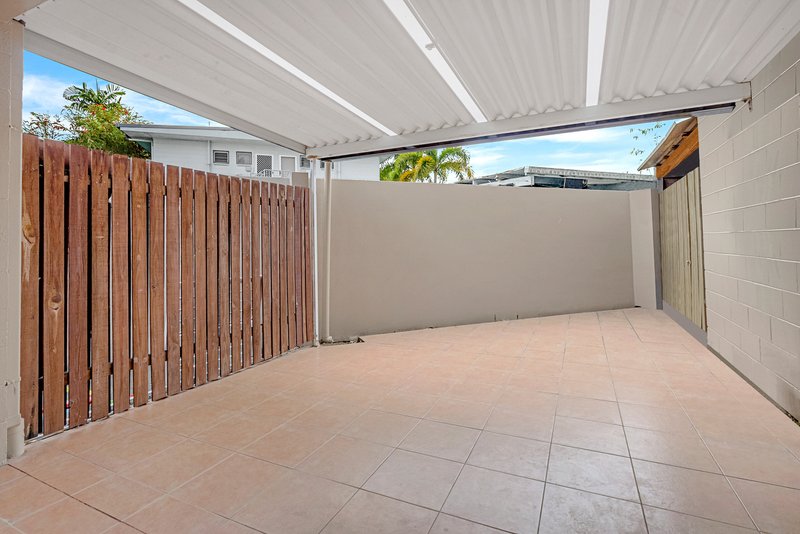 Photo - 3/322 Pease Street, Edge Hill QLD 4870 - Image 3