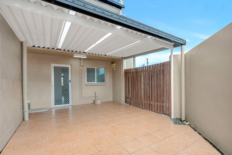 Photo - 3/322 Pease Street, Edge Hill QLD 4870 - Image 13