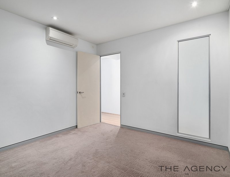 Photo - 33/22 St Georges Terrace, Perth WA 6000 - Image 13