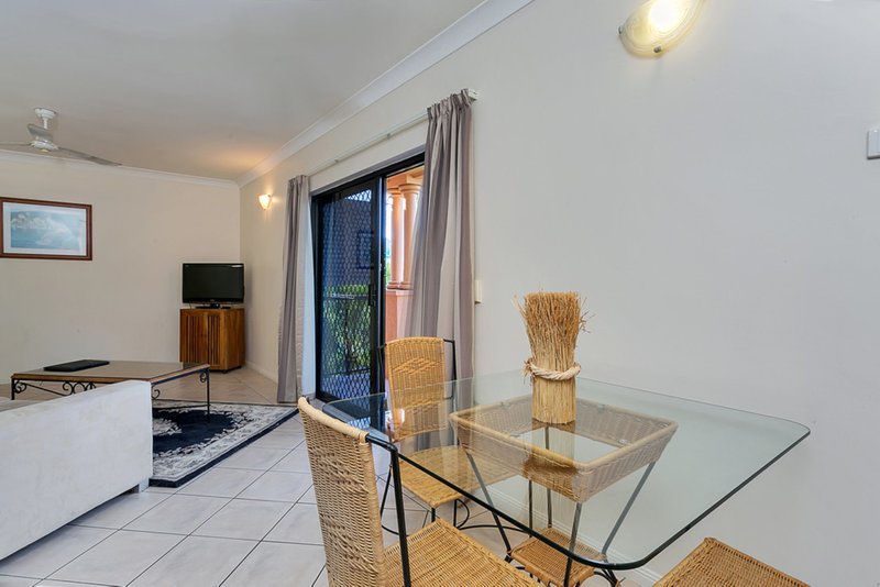 Photo - 33/255 Lake Street, Cairns North QLD 4870 - Image 3