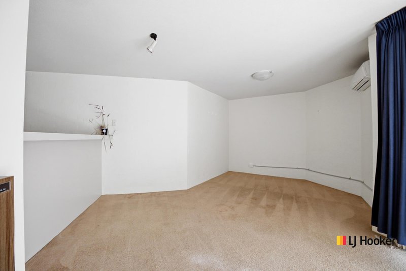 Photo - 33/26 Macquarie Street, Barton ACT 2600 - Image 5