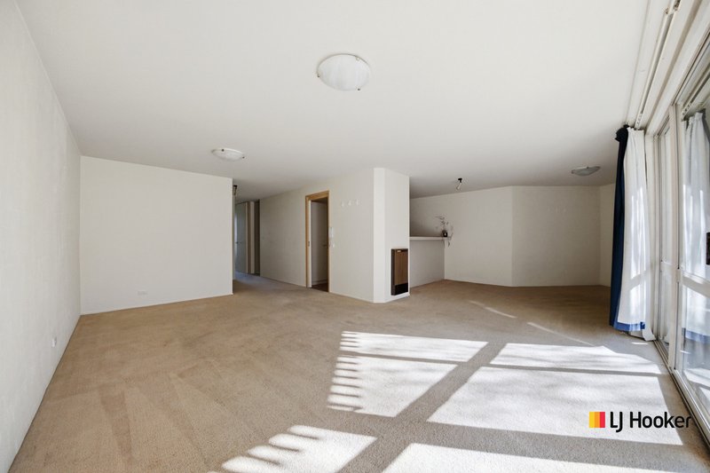 Photo - 33/26 Macquarie Street, Barton ACT 2600 - Image 3