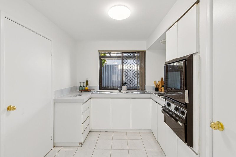 Photo - 3/326 Stirling Street, Highgate WA 6003 - Image 4