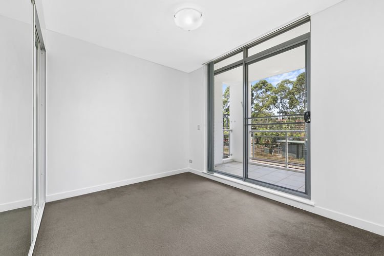 Photo - 33/28 Brickworks Drive, Merrylands NSW 2160 - Image 7