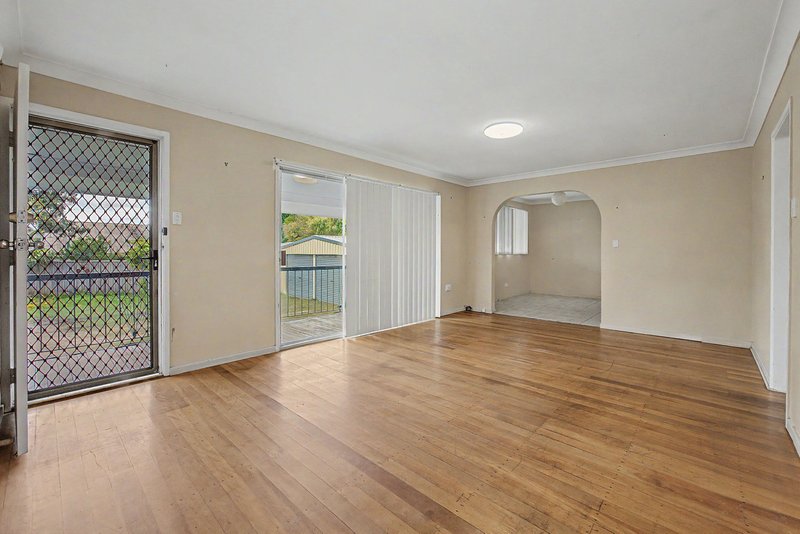 Photo - 332A King Street, Caboolture QLD 4510 - Image 5