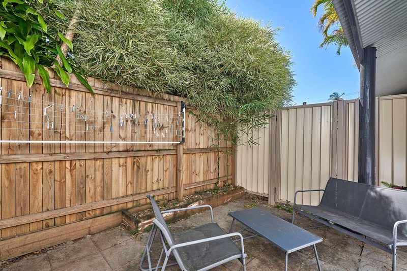 Photo - 3/33-35 Fairweather Street, Yorkeys Knob QLD 4878 - Image 5