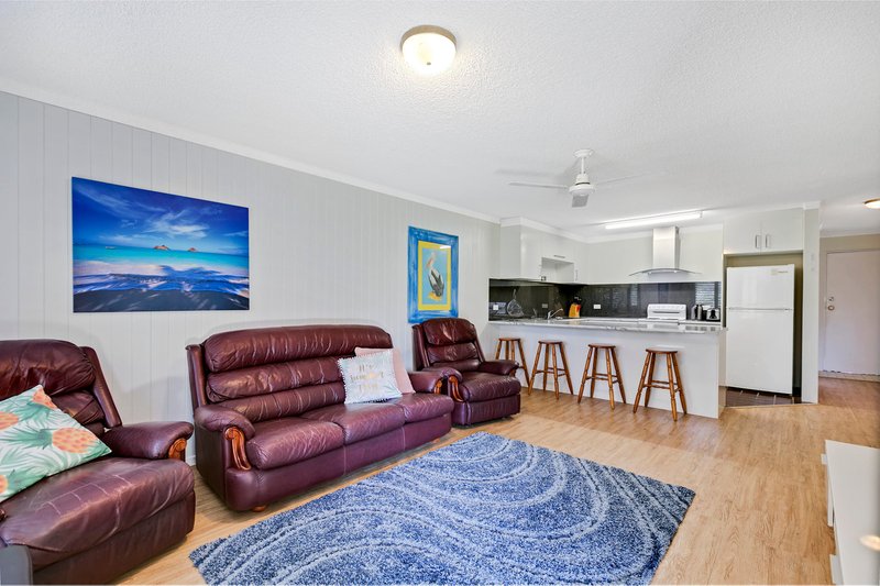 Photo - 3/33-35 Goonawarra Drive, Mooloolaba QLD 4557 - Image 4