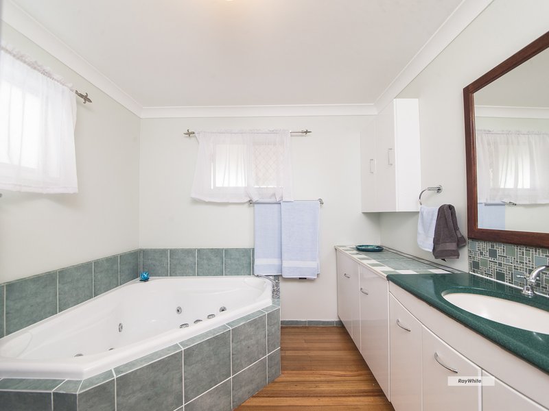 Photo - 333 Farm Street, Norman Gardens QLD 4701 - Image 7