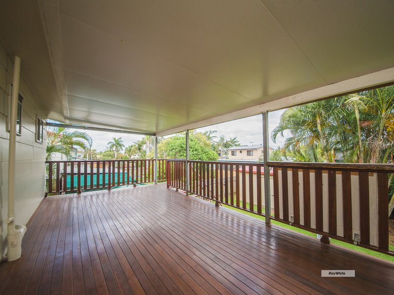 Photo - 333 Farm Street, Norman Gardens QLD 4701 - Image 9