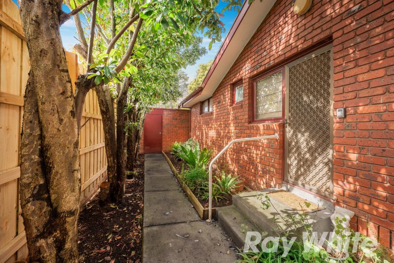 Photo - 3/33 Glen Ebor Avenue, Blackburn VIC 3130 - Image 8