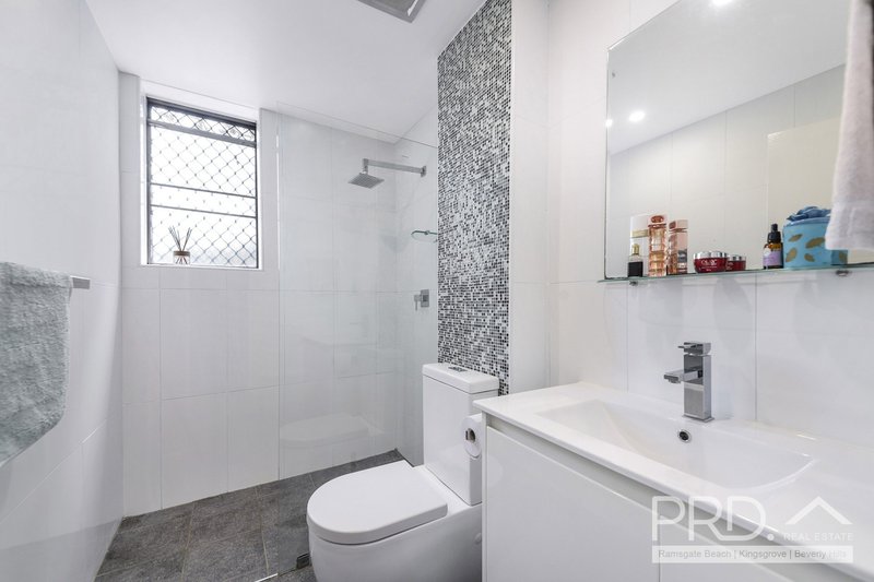 Photo - 3/33 Graham Road, Narwee NSW 2209 - Image 4