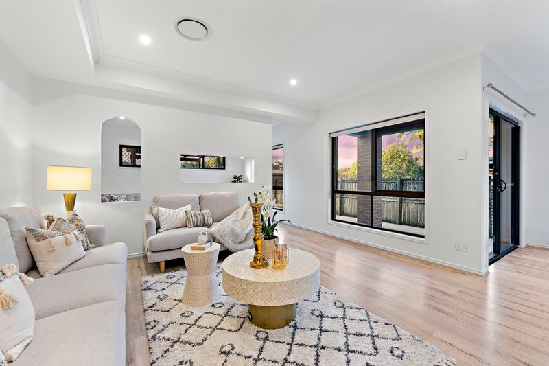 Photo - 333 Hellawell Road, Sunnybank Hills QLD 4109 - Image 5