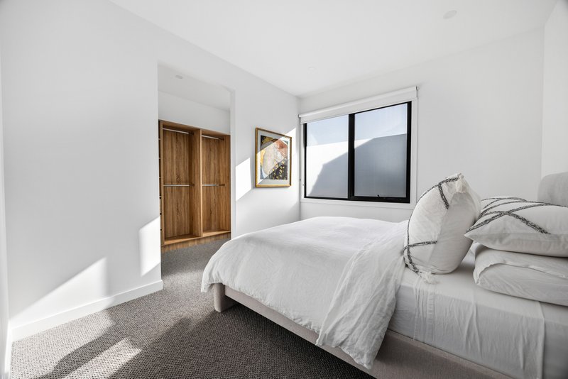 Photo - 3/33 Mcmahon Road, Reservoir VIC 3073 - Image 8