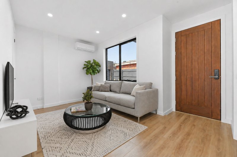 Photo - 3/33 Nockolds Crescent, Noble Park VIC 3174 - Image 3