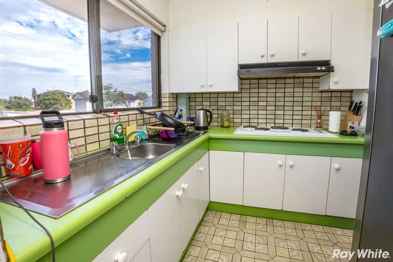 Photo - 3/33 Point Road, Tuncurry NSW 2428 - Image 3