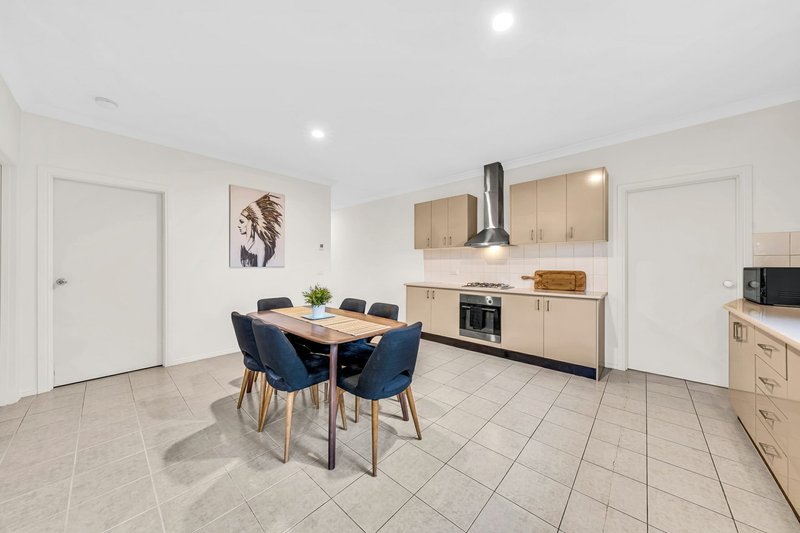 Photo - 3/33 Portchester Boulevard, Beaconsfield VIC 3807 - Image 2