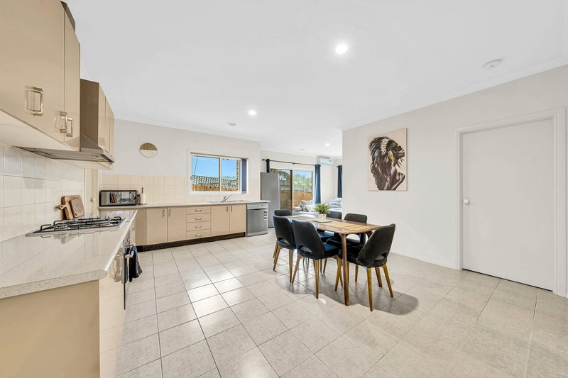 Photo - 3/33 Portchester Boulevard, Beaconsfield VIC 3807 - Image 3