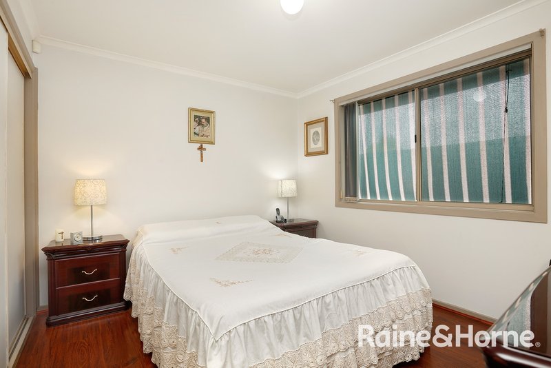 Photo - 3/33 Staughton Street, Melton South VIC 3338 - Image 7