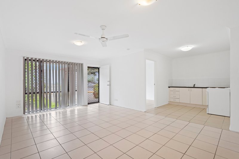 Photo - 33/31 Nyanza Street, Woodridge QLD 4114 - Image 9