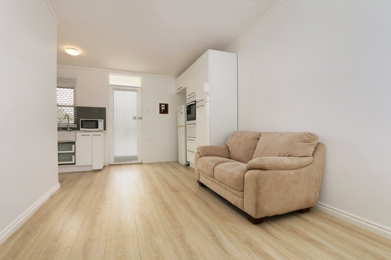Photo - 33/318 Canning Highway, Bicton WA 6157 - Image 4