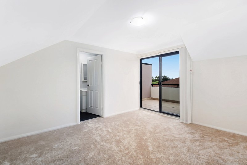 Photo - 33/38-40 Meredith Street, Bankstown NSW 2200 - Image 4