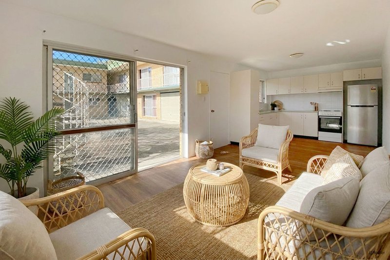 Photo - 3/34 Coolangatta Road, Coolangatta QLD 4225 - Image 1