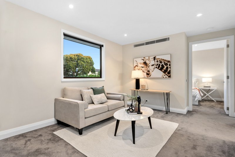 Photo - 3/34 Donna Buang Street, Camberwell VIC 3124 - Image 9