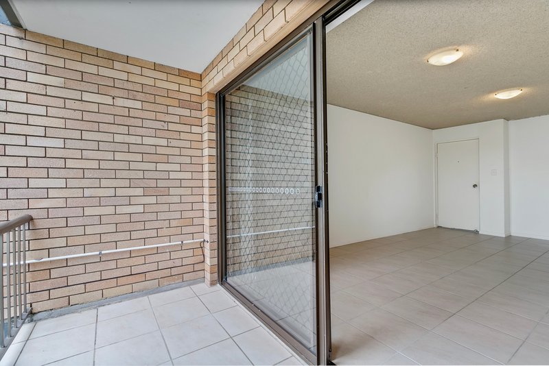 Photo - 3/34 Goonawarra Drive, Mooloolaba QLD 4557 - Image 5